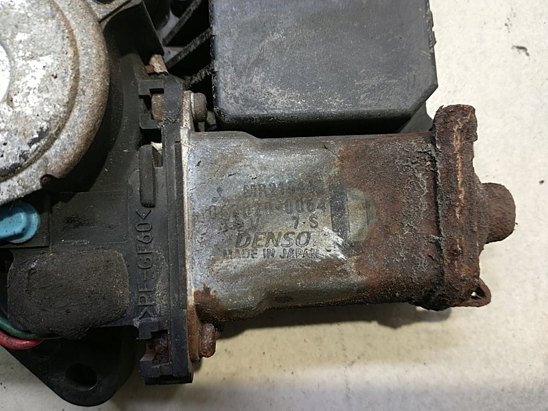 фото №5, Подъемник стекло правый задняя galant viii 2.0 mr215442