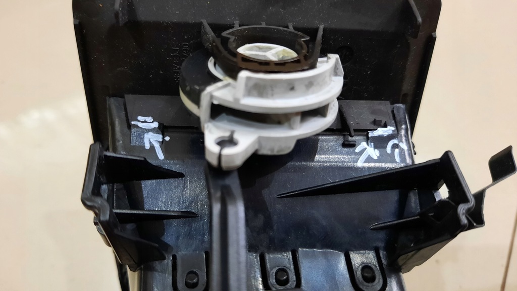 фото №5, Решётка обдув правая volvo xc60 i europa