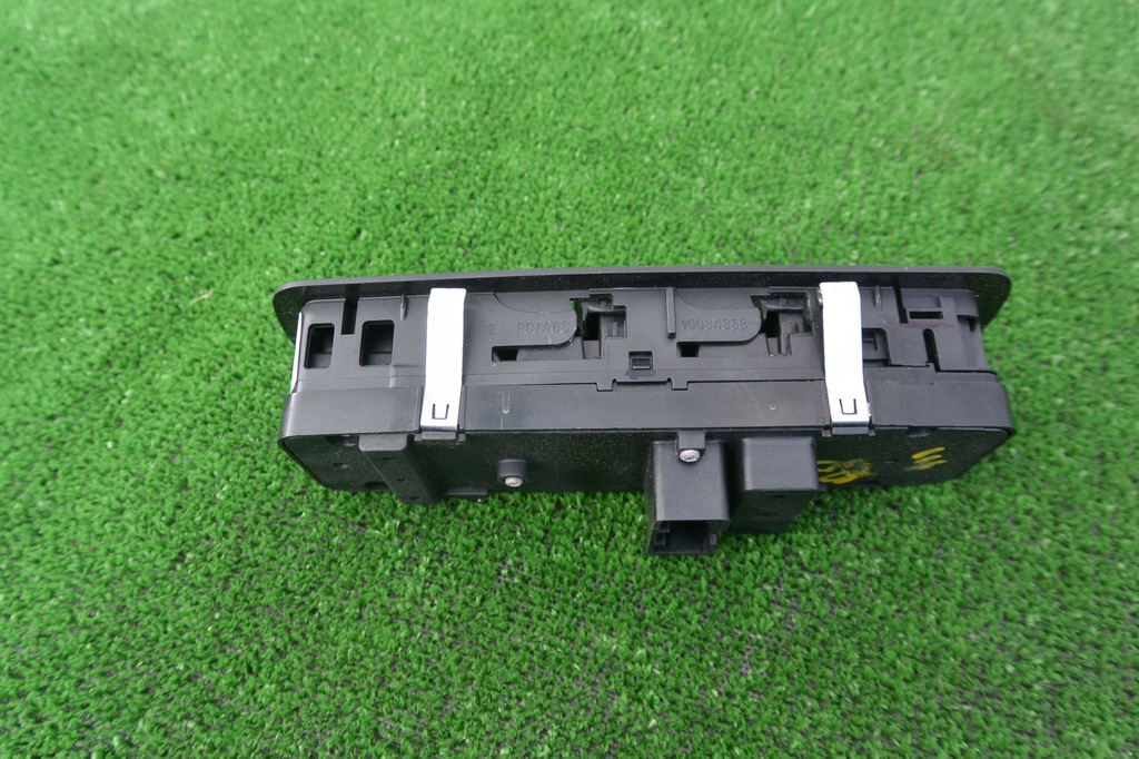 фото №6, Панель регулювання вікон maserati quattroporte vi