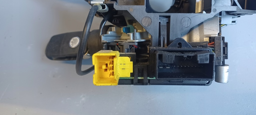 фото №10, Переключатель octavia 1k0953549bm