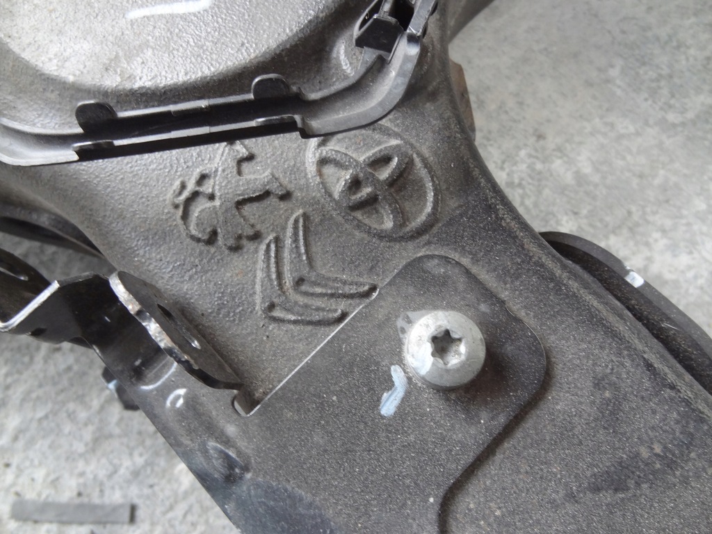 фото №5, Opel vivaro c поворотний кулак важіль лівий задня 9807505080