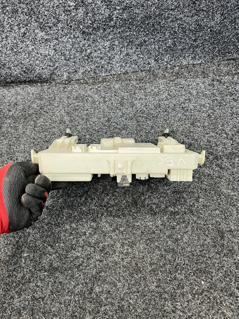 фото №6, Volvo v50 i коробка предохранителей модуль bsi 31254903