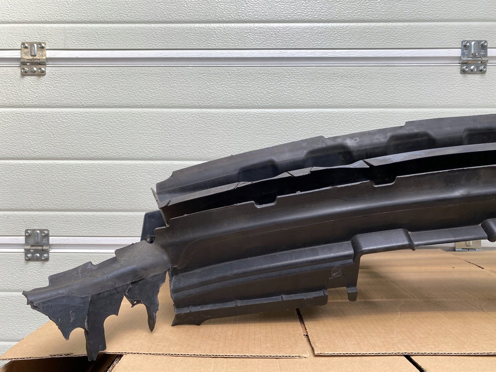 фото №12, Ford kuga escape жалюзі повітропровід повітря pas передній gv4b-8475-bc