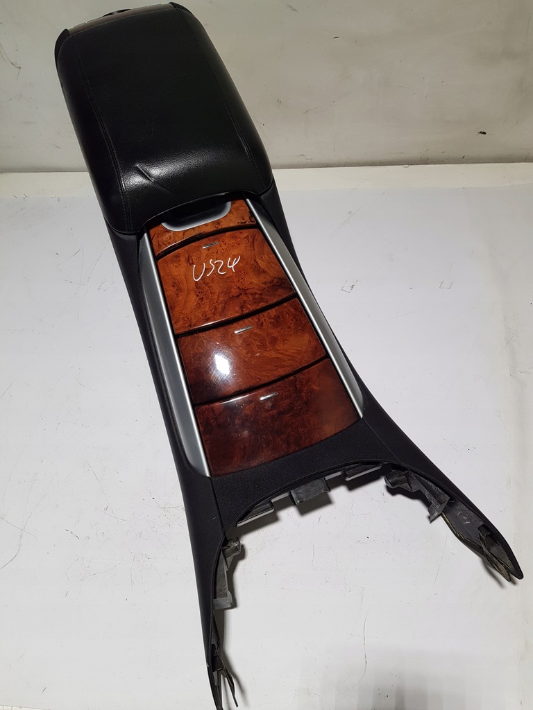 фото №1, Подлокотник mercedes w251 туннель