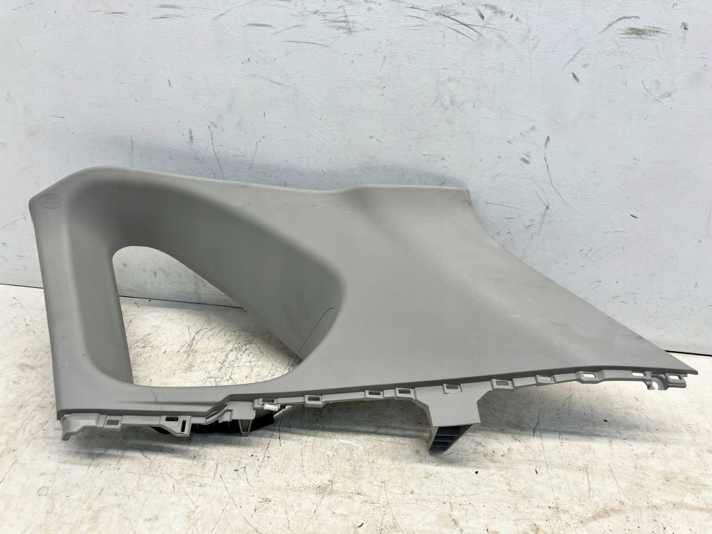 фото №2, Rav4 v защита стойка заднего правый задняя серая царапины