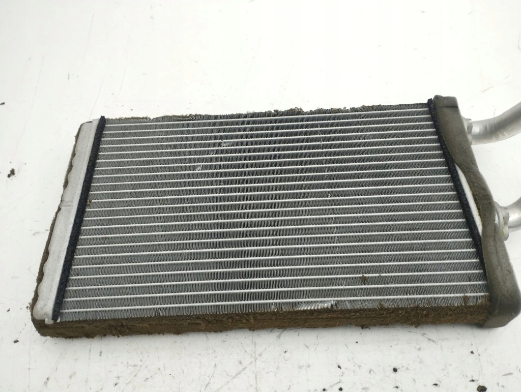 Peugeot 4007 2009 обігрівач Недорого