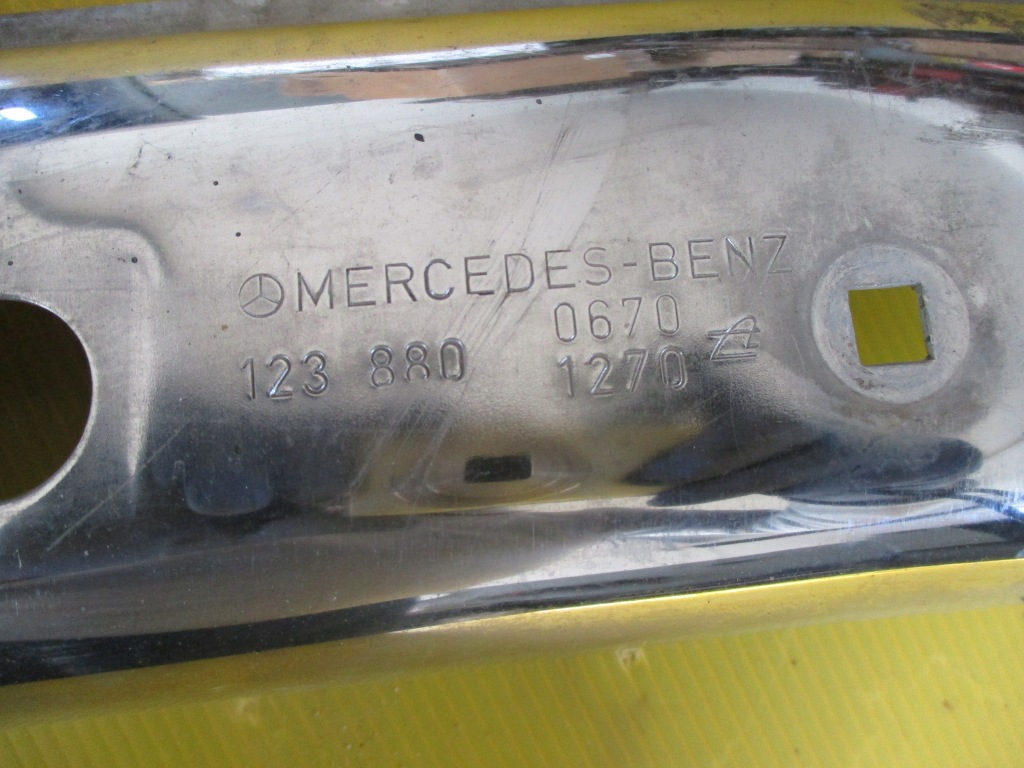 Купити 894/6 бампер передній mercedes w123 1238800670