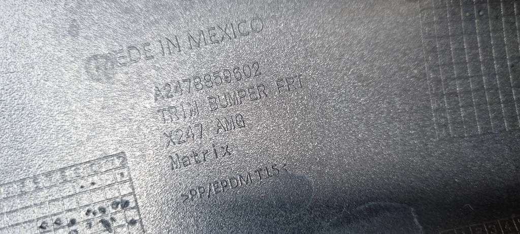 фото №12, Mercedes glb amg a247 x247 2019- бампер перед оригинал e238