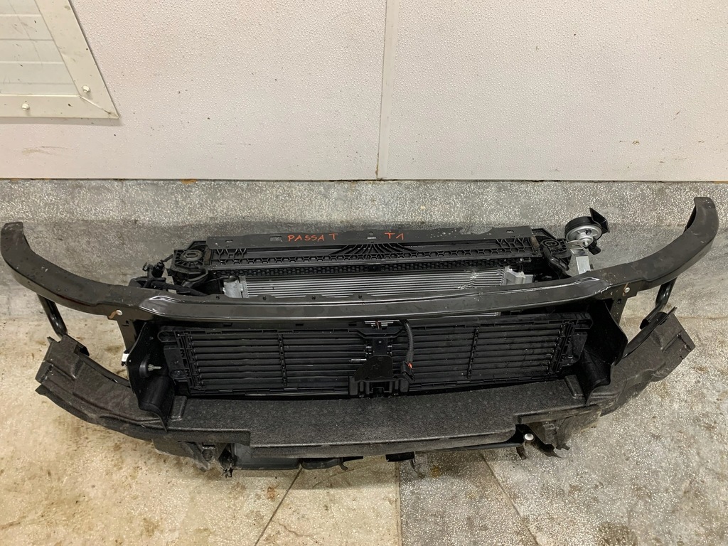 фото №10, Vw passat b9 24r. kompletny перед радиатор бампер капот лампы бампер