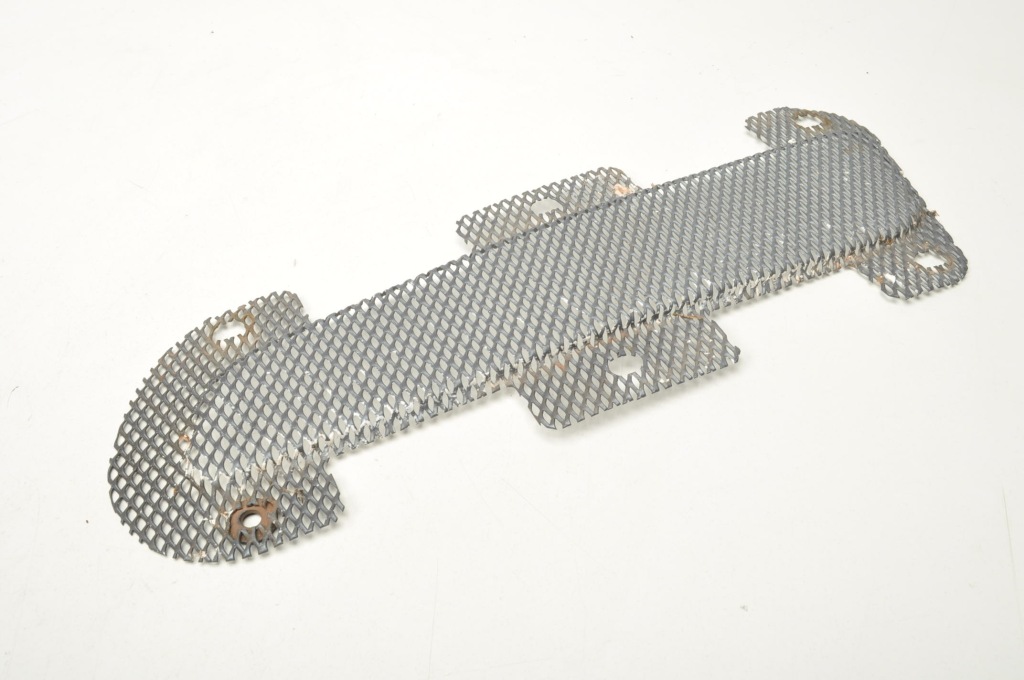 Купити Aston martin vantage решітка капота впуск повітря