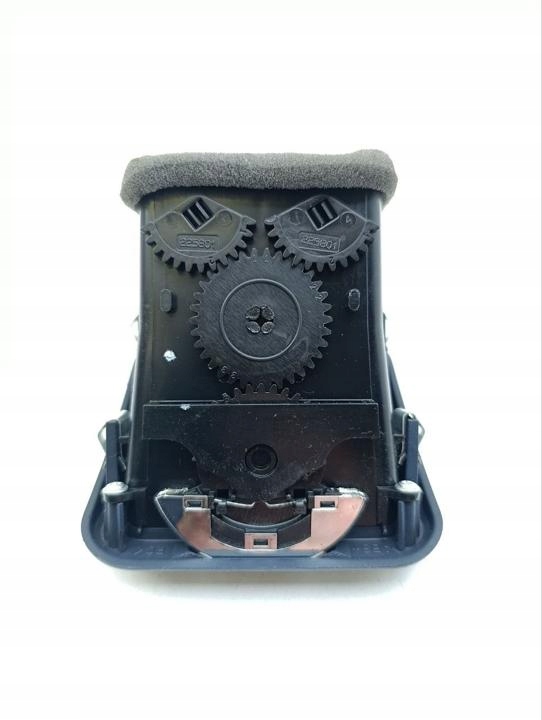 Насадка повітряна maserati gran turismo 2011 225787 Недорого