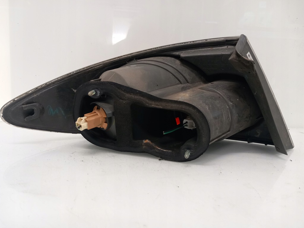 фото №3, Лампа права задня mazda 6