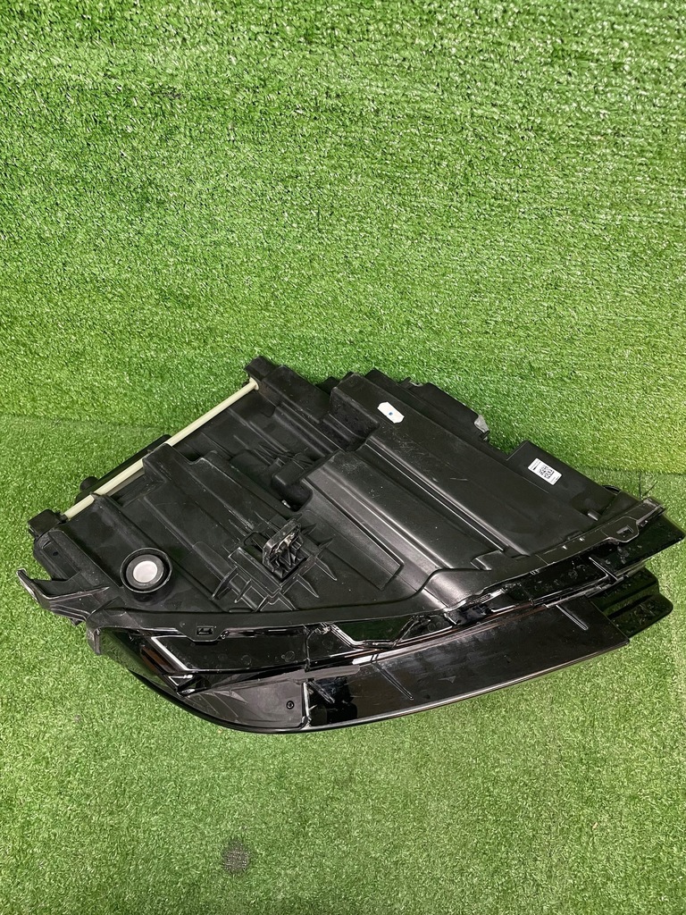 фото №8, Audi q4 e-tron 2022 перед сторона левая лампа передняя