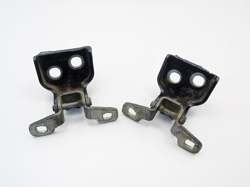 фото №1, Петлі двері лівий задня dacia sandero i stepway