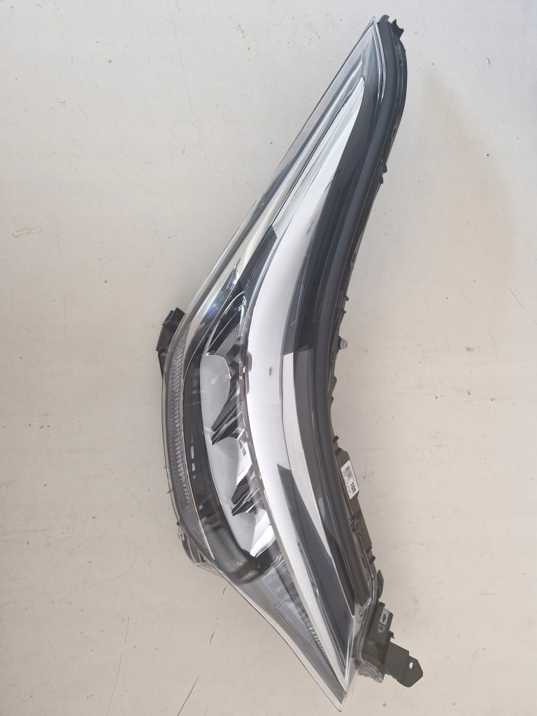 фото №1, Лампа перед права toyota c-hr chr lift 2019- 2023r