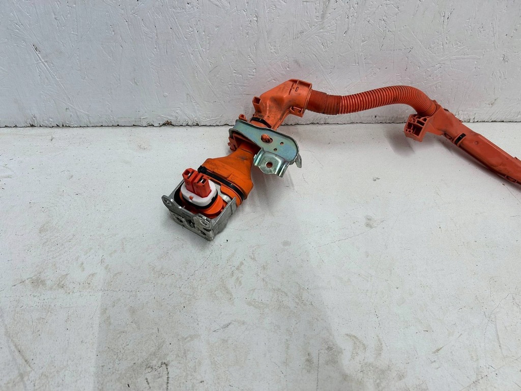 фото №12, Corolla e21 kombi 2.0h гібрид електропроводка джгут акумулятора інвертора