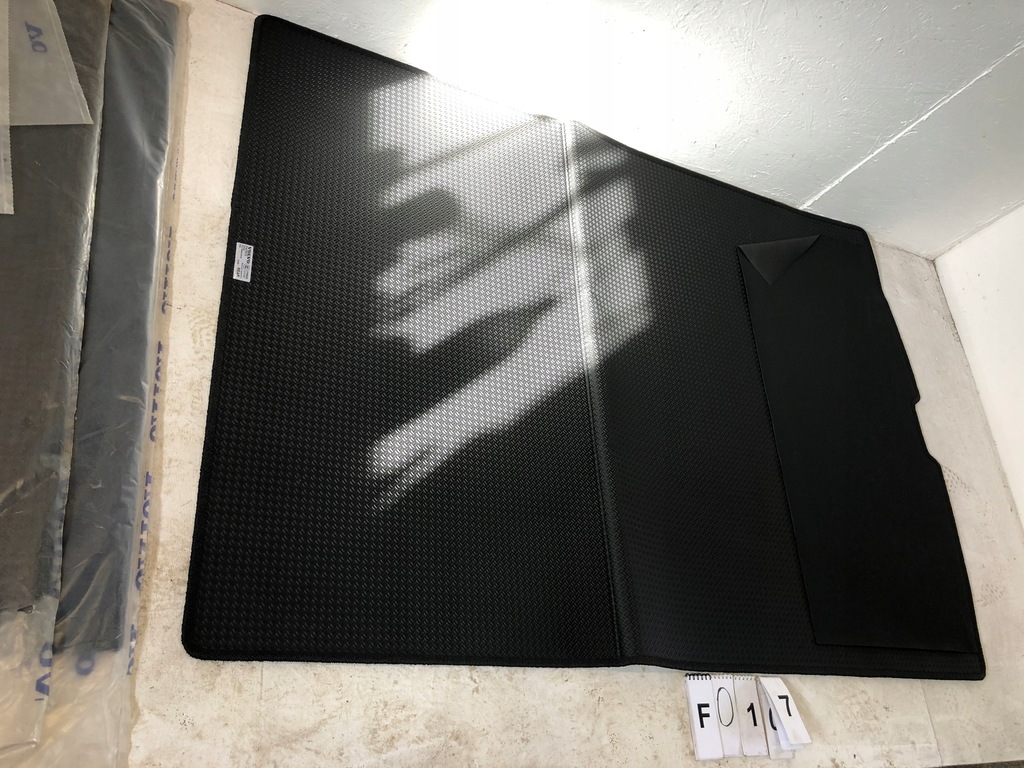 фото №8, Volvo xc60 ii обшивка захисна багажника