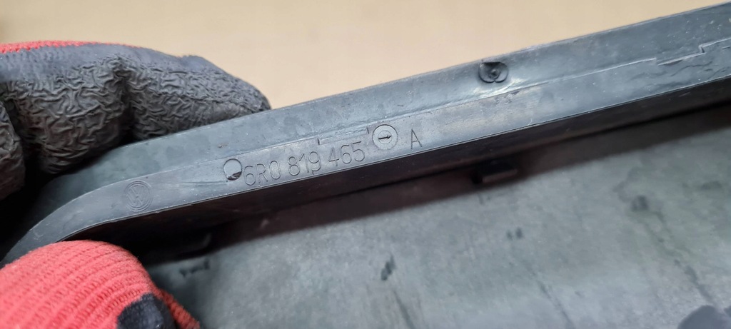 фото №11, A4 s4 b9 решётка вентиляционная багажника задняя sedan 6r0819465a 2.0 tdi a5 8w6