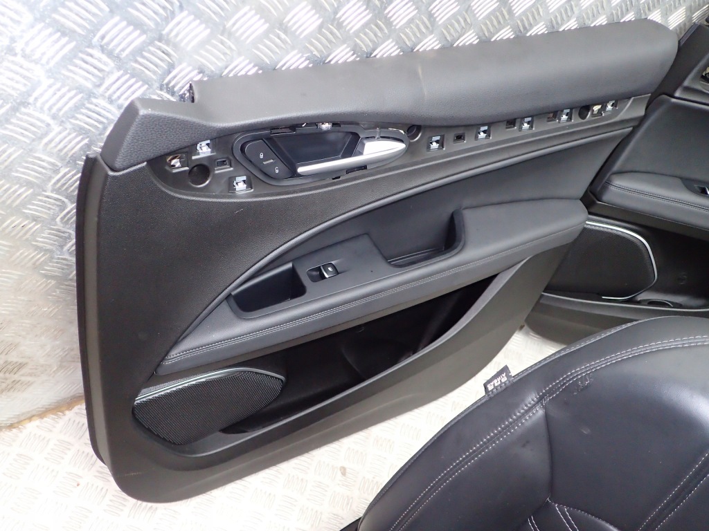 фото №6, Alfa romeo stelvio сидіння оббивка заднє сидіння обшивки шкіра підігрів тунель n9