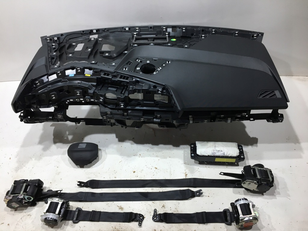 фото №1, Seat el-born подушка безпеки панель приладів консоль подушки безпеки ремені