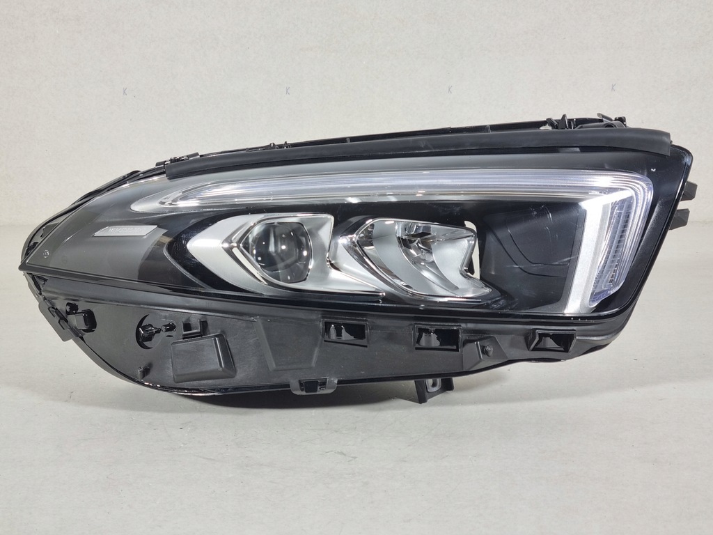 фото №1, Mercedes a-klasa w177 full led лампа права перед