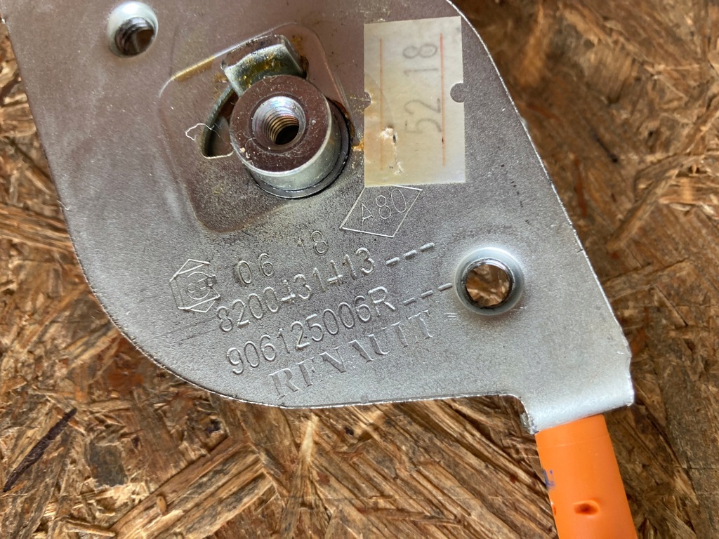 фото №7, Замок дверь lt 8200431413 dacia dokker