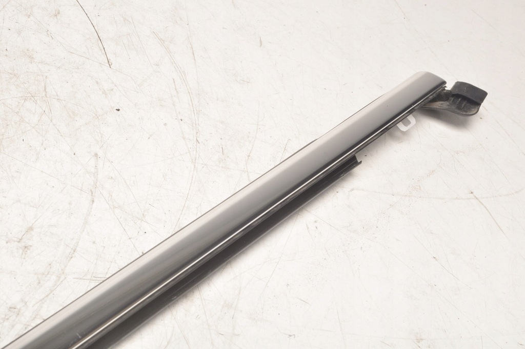 фото №5, Volvo s60 iii молдинг скло підвіконна задня права