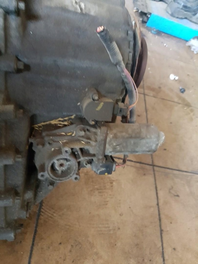 фото №6, Коробка передач передач discovery iii 8h22-7000-ab