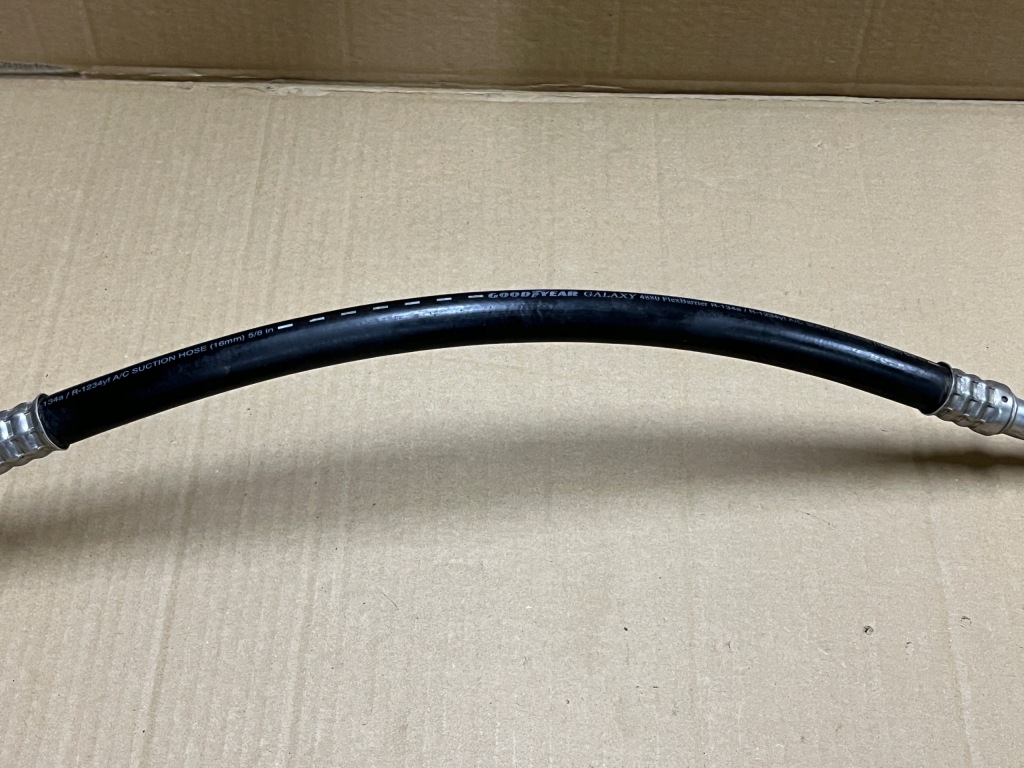 фото №7, Fiesta mk7 lift 1.0 eco шланг трубка кондиціонера c1b1-19f618-jb