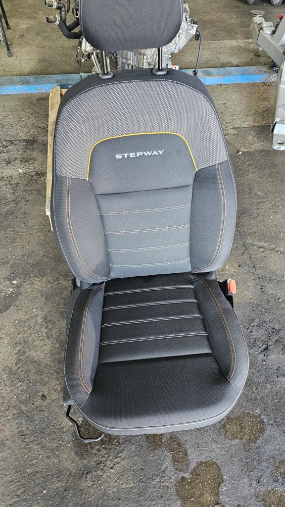 фото №1, Dacia sandero 3 iii 21-23 stepway сиденье правый