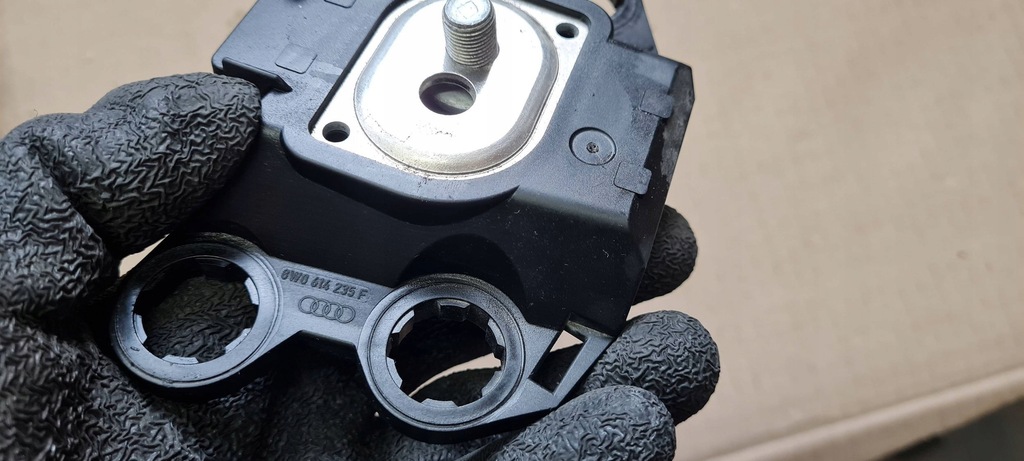 фото №5, Sq8 4m rsq8 q8 кронштейн кронштейн насоса abs 8w0614235f sq7 4m q7 a4 b9 8w