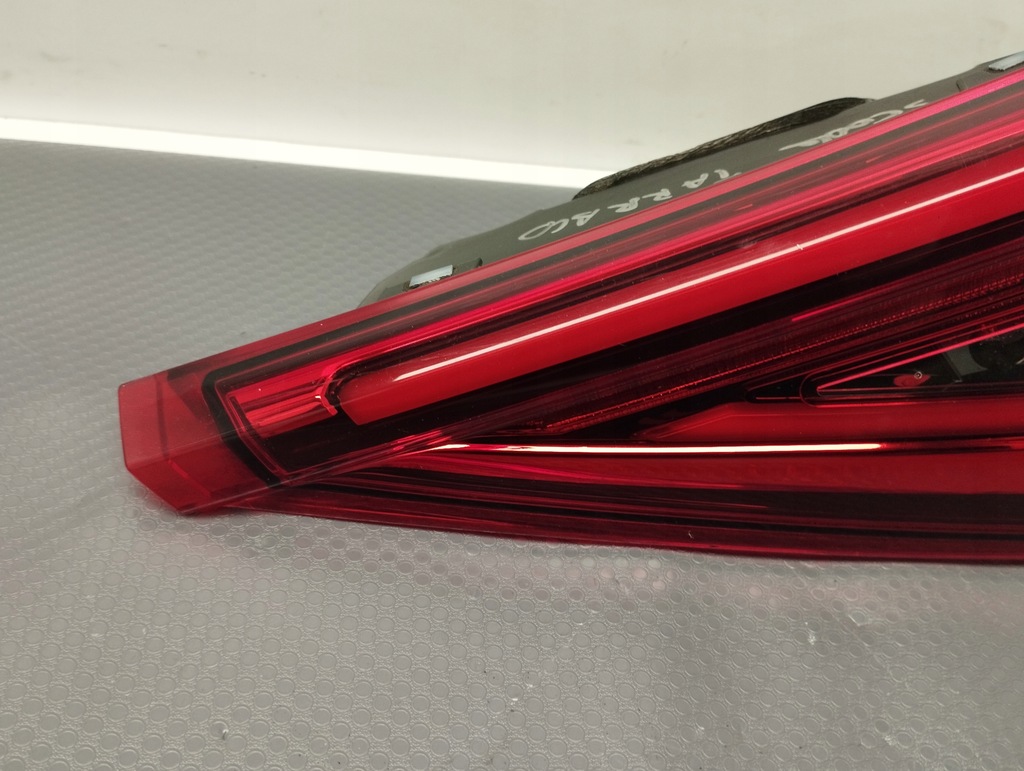 фото №8, Seat tarraco лампа w кришка права задня 5fj945308a