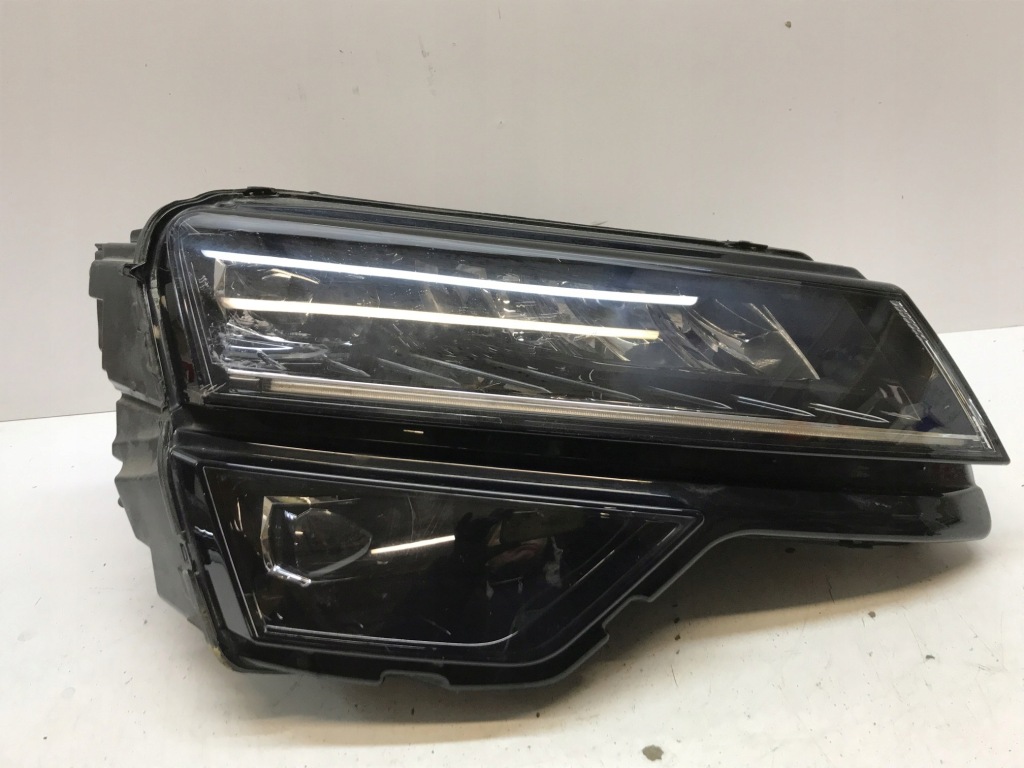 фото №1, Skoda karoq правая лампа перед full led 57b941016c