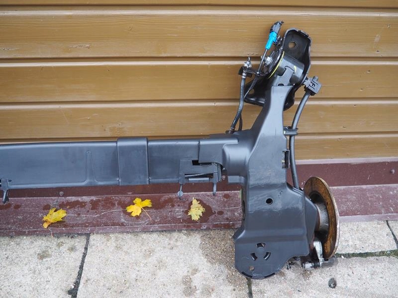 фото №8, Oś балка задняя тормозные диски citroen c4 cactus