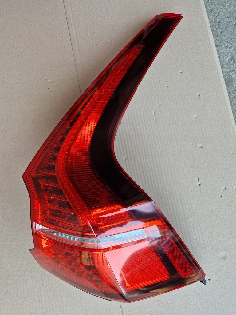 фото №8, Volvo xc60 ii лампа правая задняя задняя led usa #309