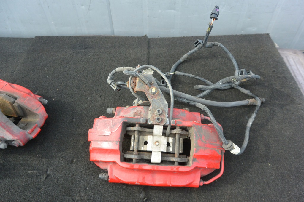 фото №13, Maserati ghibli quattroporte суппорт перед задняя kpl