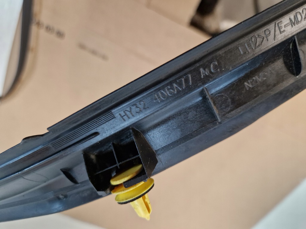 фото №6, Land rover discovery v 5 молдинг крышки багажника hy32-406a77-ac