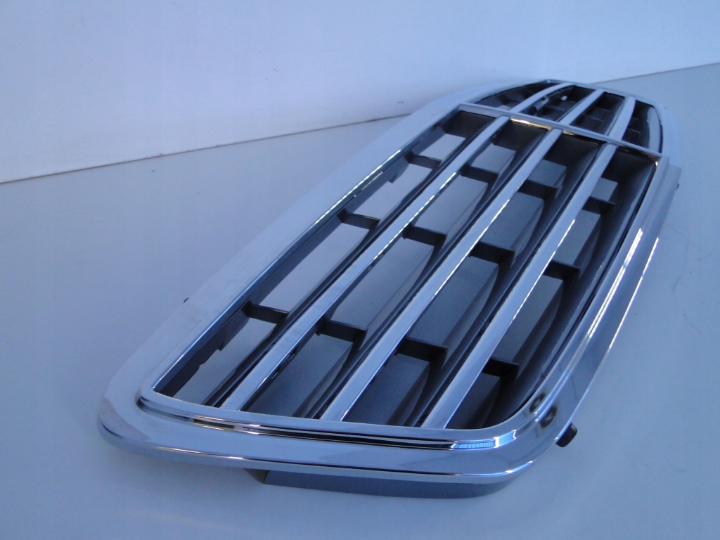 фото №5, Mercedes c 203 w203 lift решётка радиатора решётка радиатора бампера amg