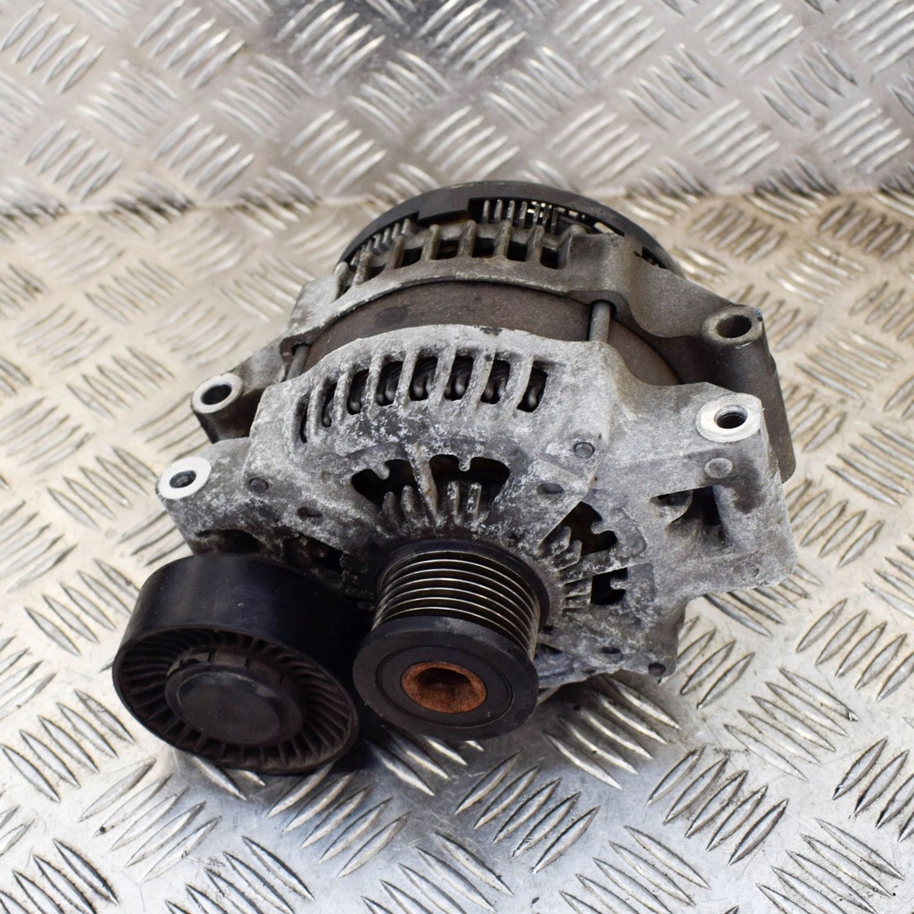 фото №1, Bmw 3 e90 e91 2009 генератор