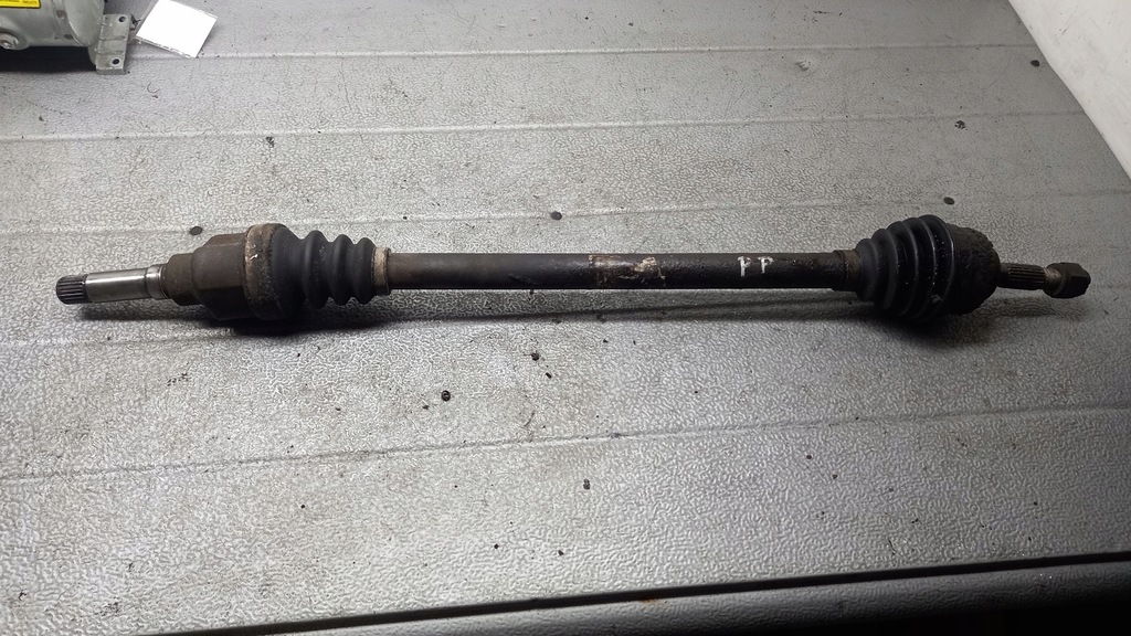 фото №1, Приводной вал правая перед citroen c3 02r hb