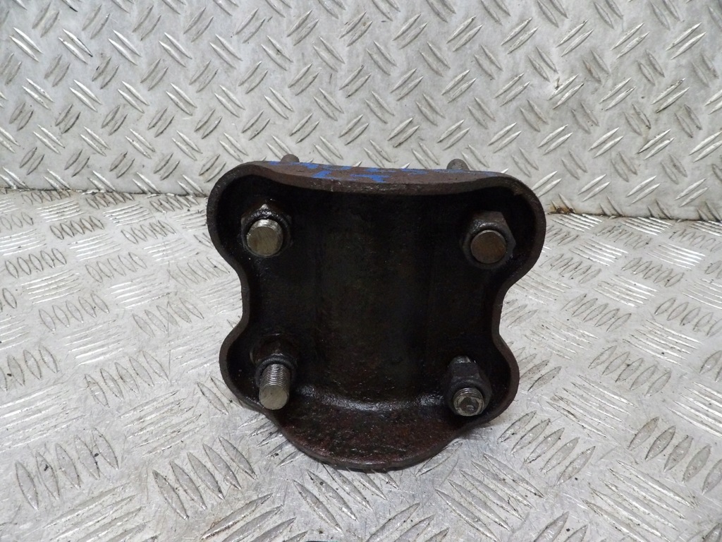 фото №10, Nissan navara d40 2.5 dci кронштейн рессора кронштейн кронштейн скоба