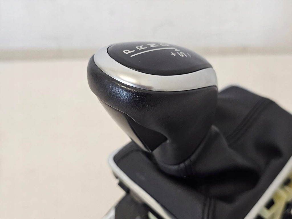 фото №8, Домкрат ручка переключения передач volvo v40 v40 cross country 2012-2019 31437818