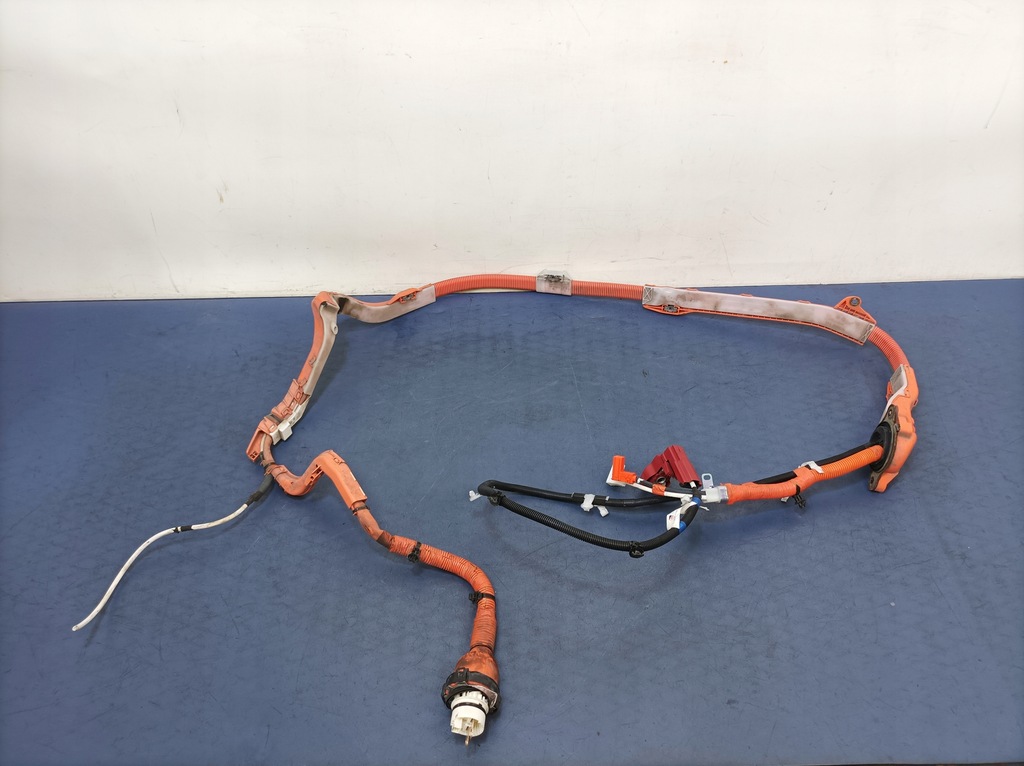 фото №2, Yaris iii hyb шланг wysokiego напряжения аккумулятора