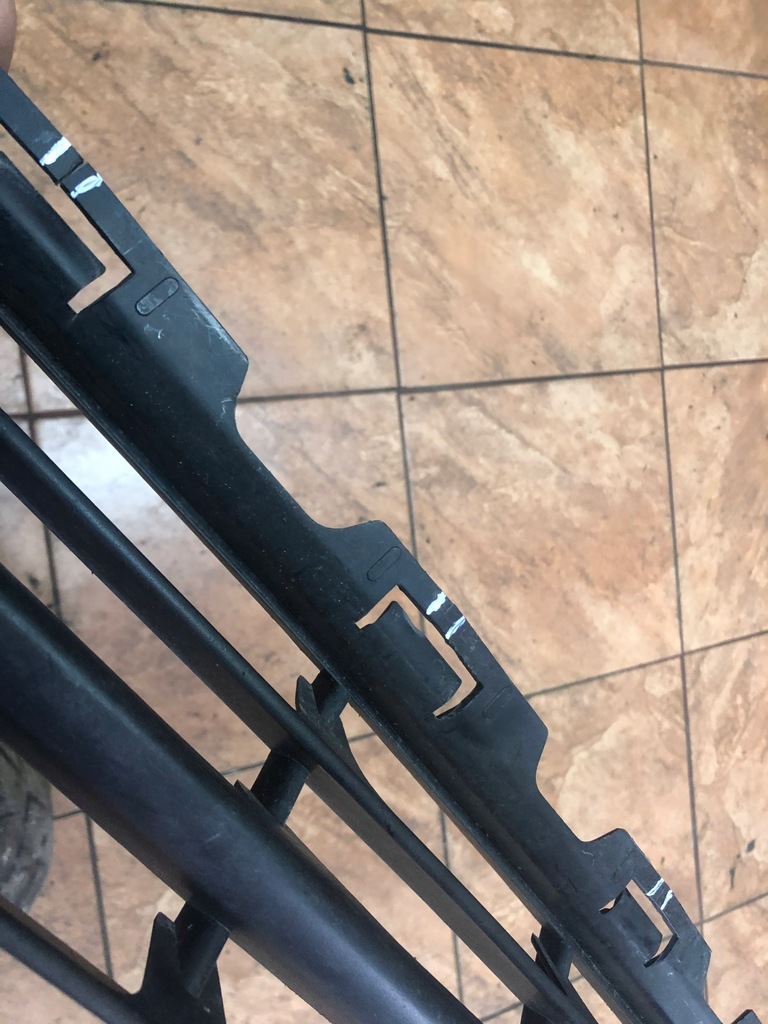 фото №10, Ford mondeo mk3 решётка бампера 3s71-17b968