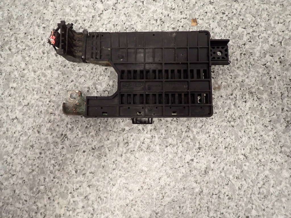 фото №7, Kia picanto crdi 04-11 клема плюсова запобіжники пластина