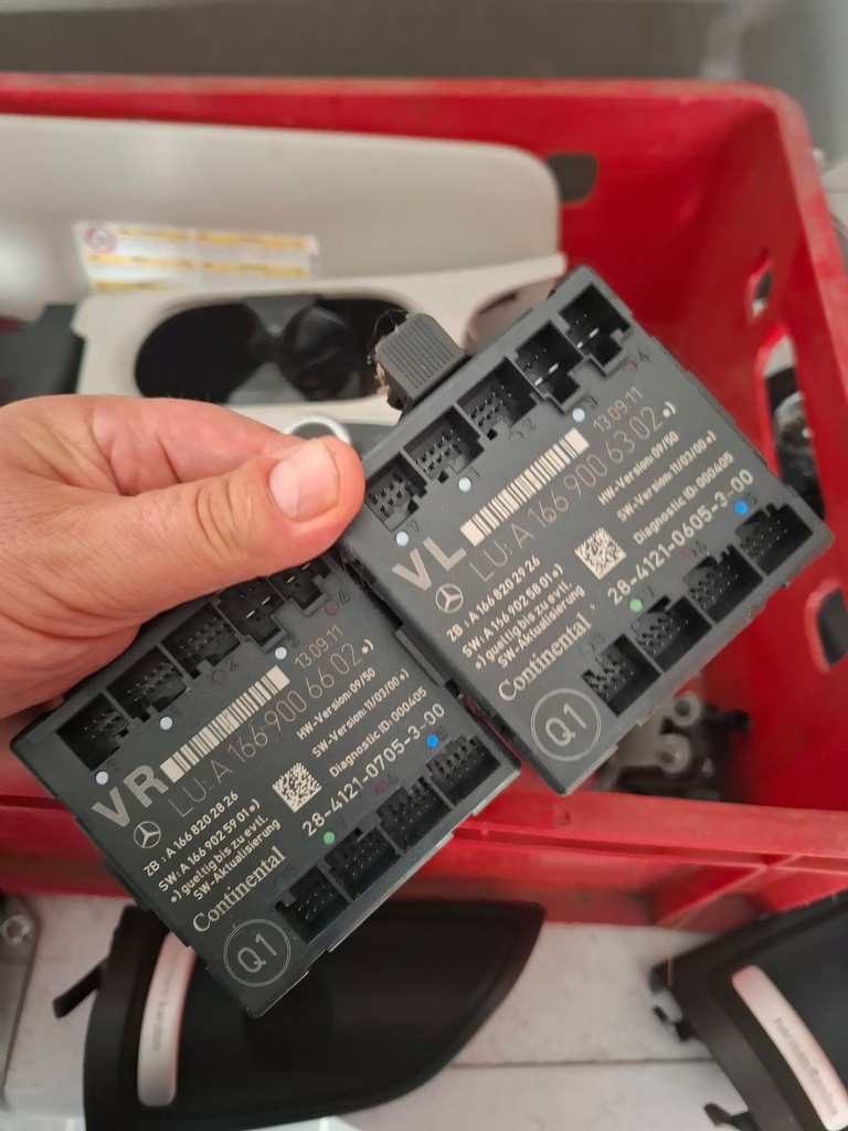 фото №1, Mercedes w246 модуль дверь ассистент 1669006602 1669006302 комплект перед 2x