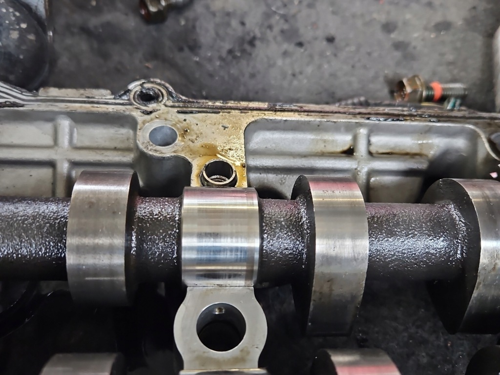 Головка валы комплект  opel monterey m98 98-99 3.0 td 4jx1 в Украине