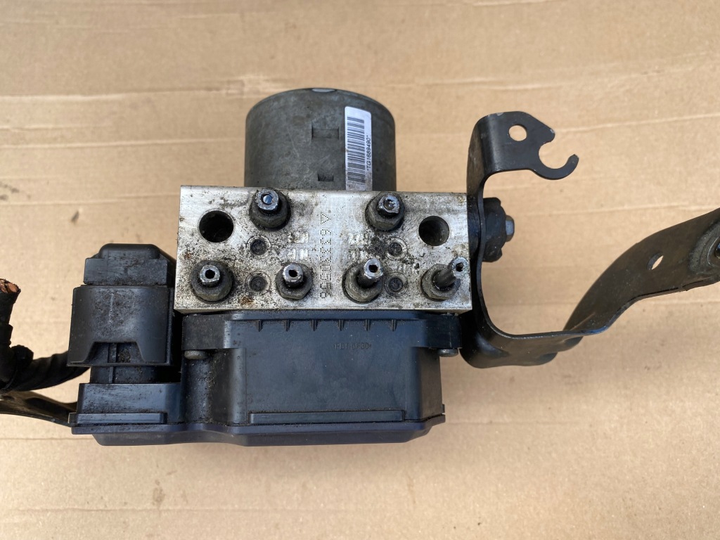 фото №4, Mini оригинальный номер 6866011 насос abs