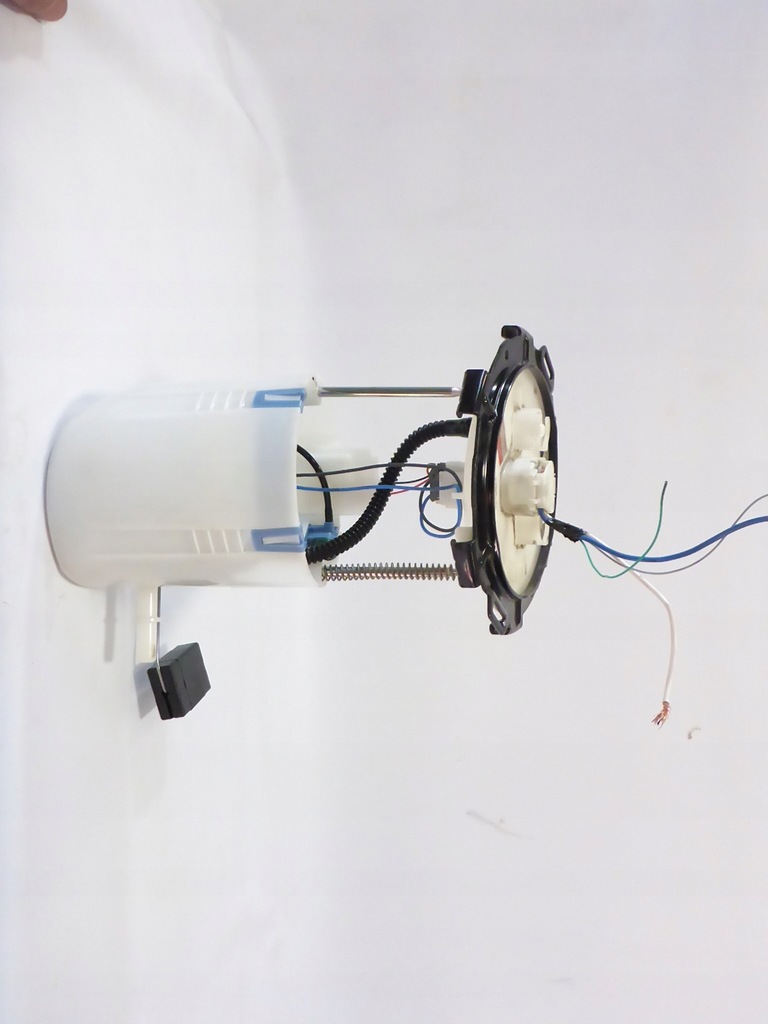 фото №1, Насос топлива lexus is iii 300h 13-