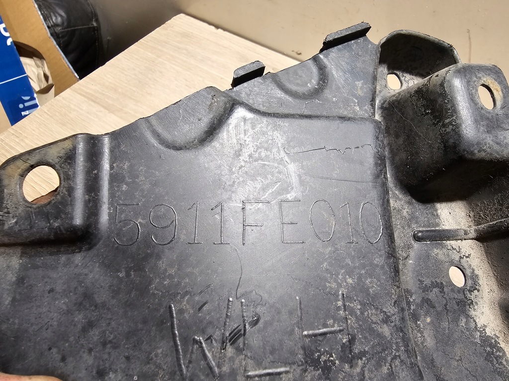 фото №8, Подкрылок левый перед 59110fe010 subaru impreza ii kombi 00-